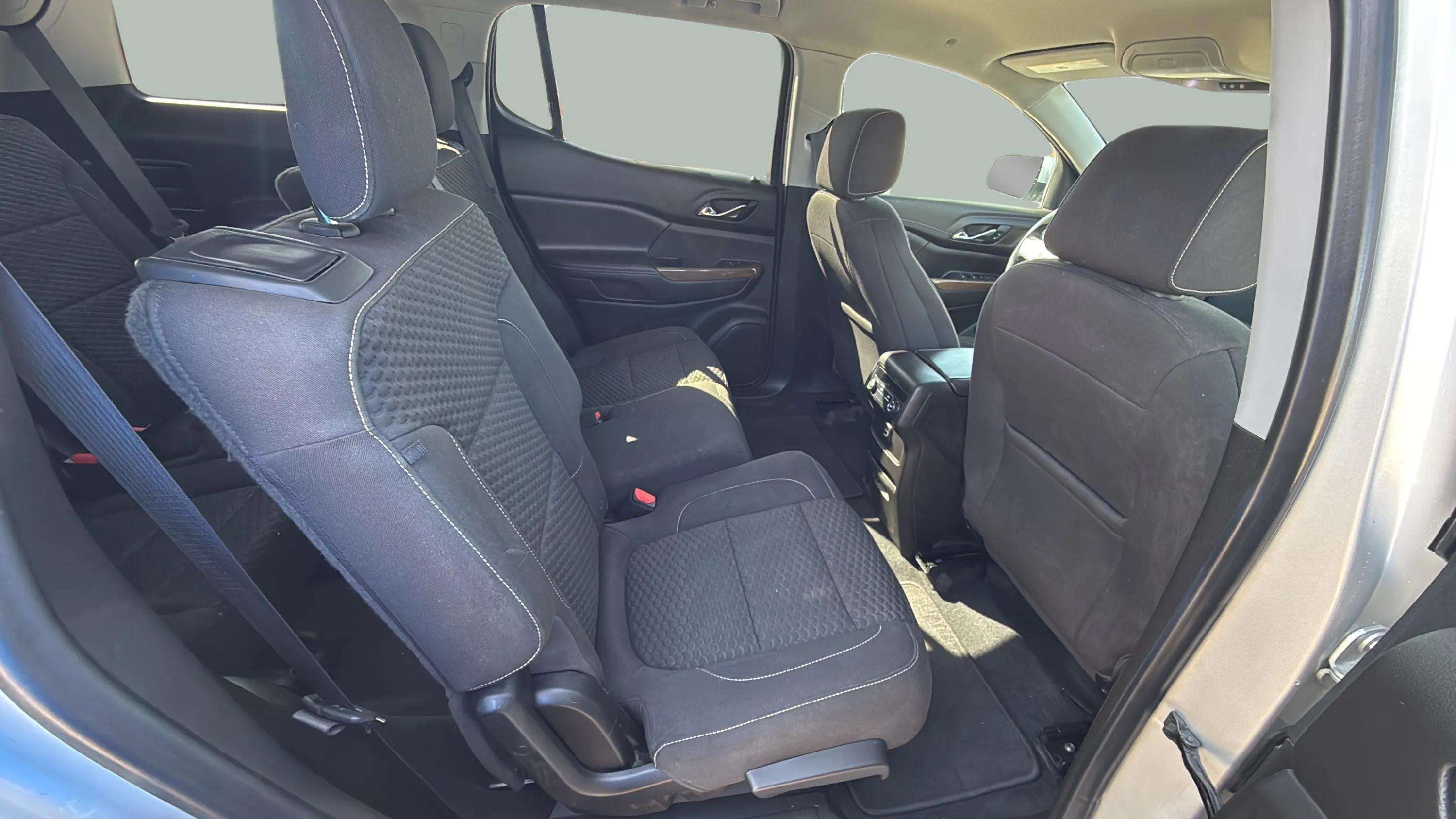 2019 GMC Acadia SLE