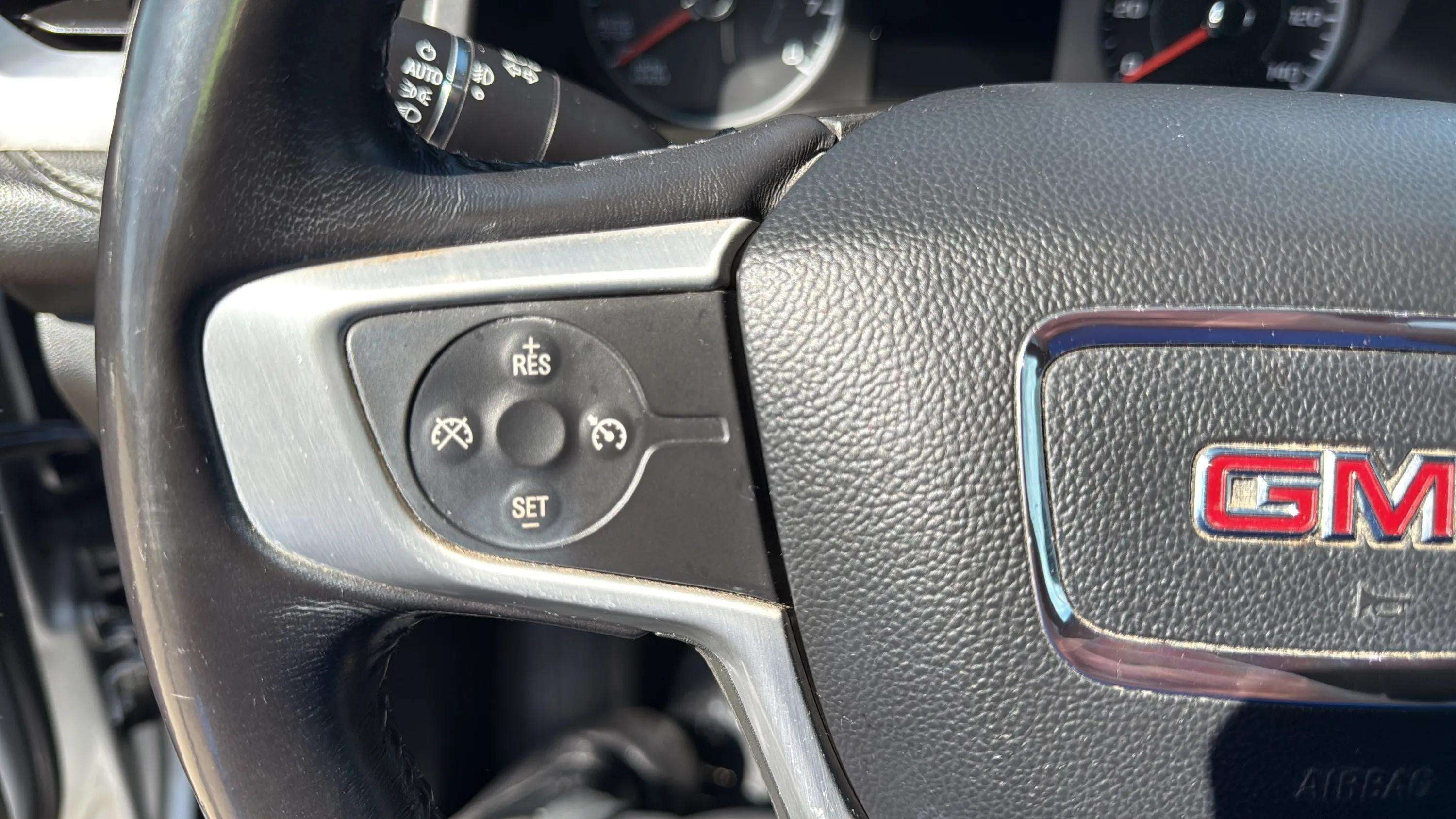 2019 GMC Acadia SLE