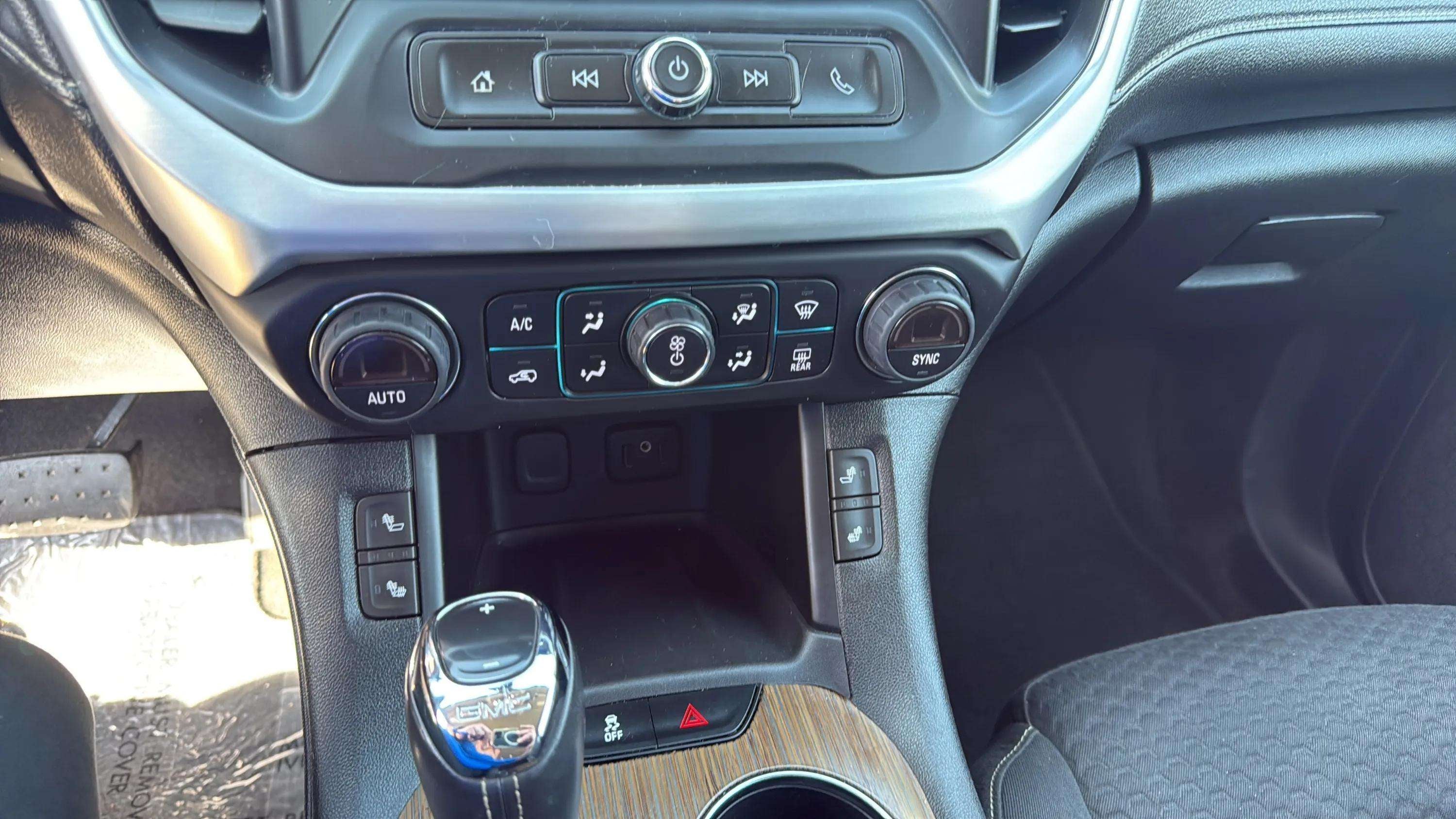 2019 GMC Acadia SLE