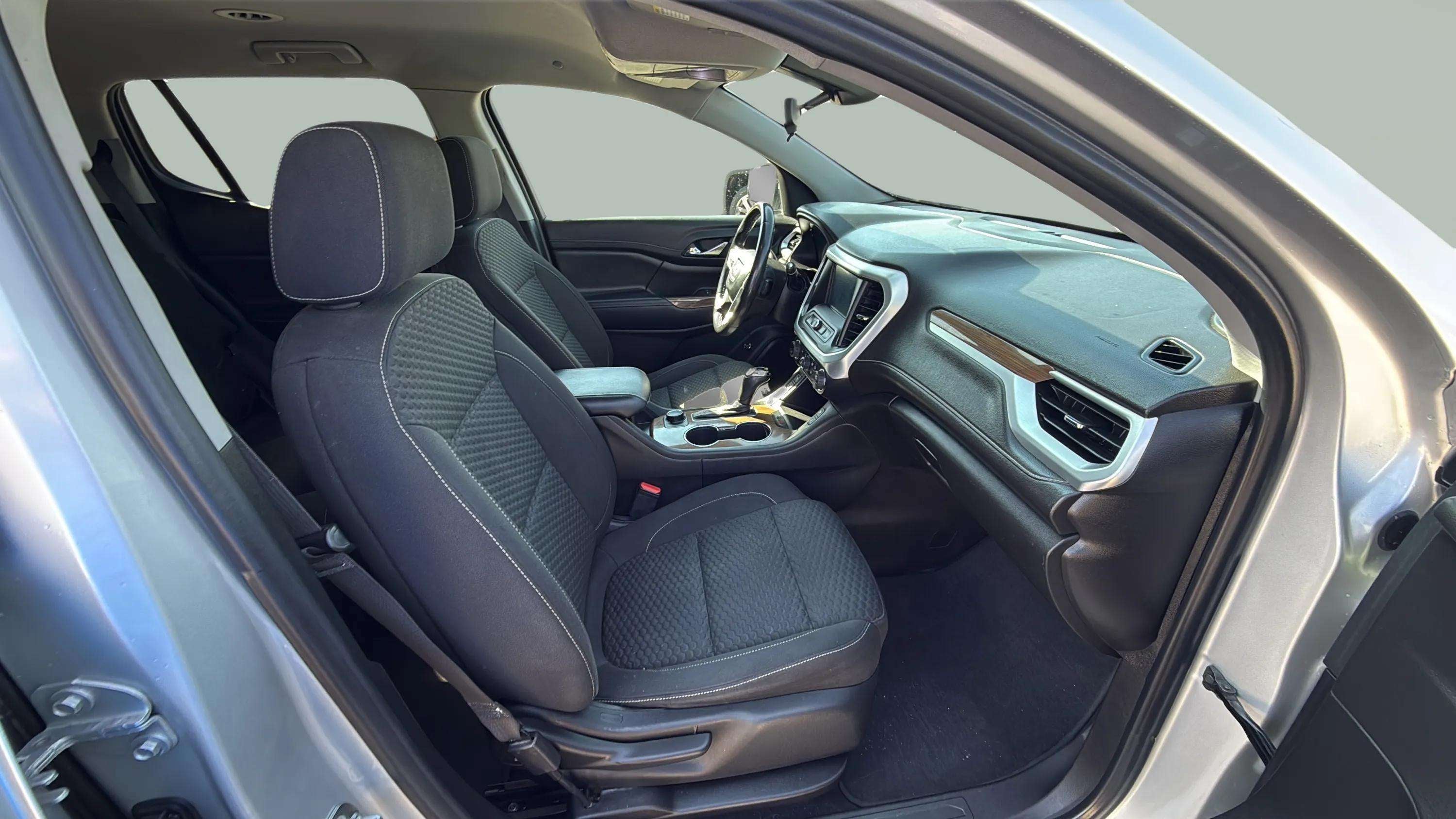 2019 GMC Acadia SLE