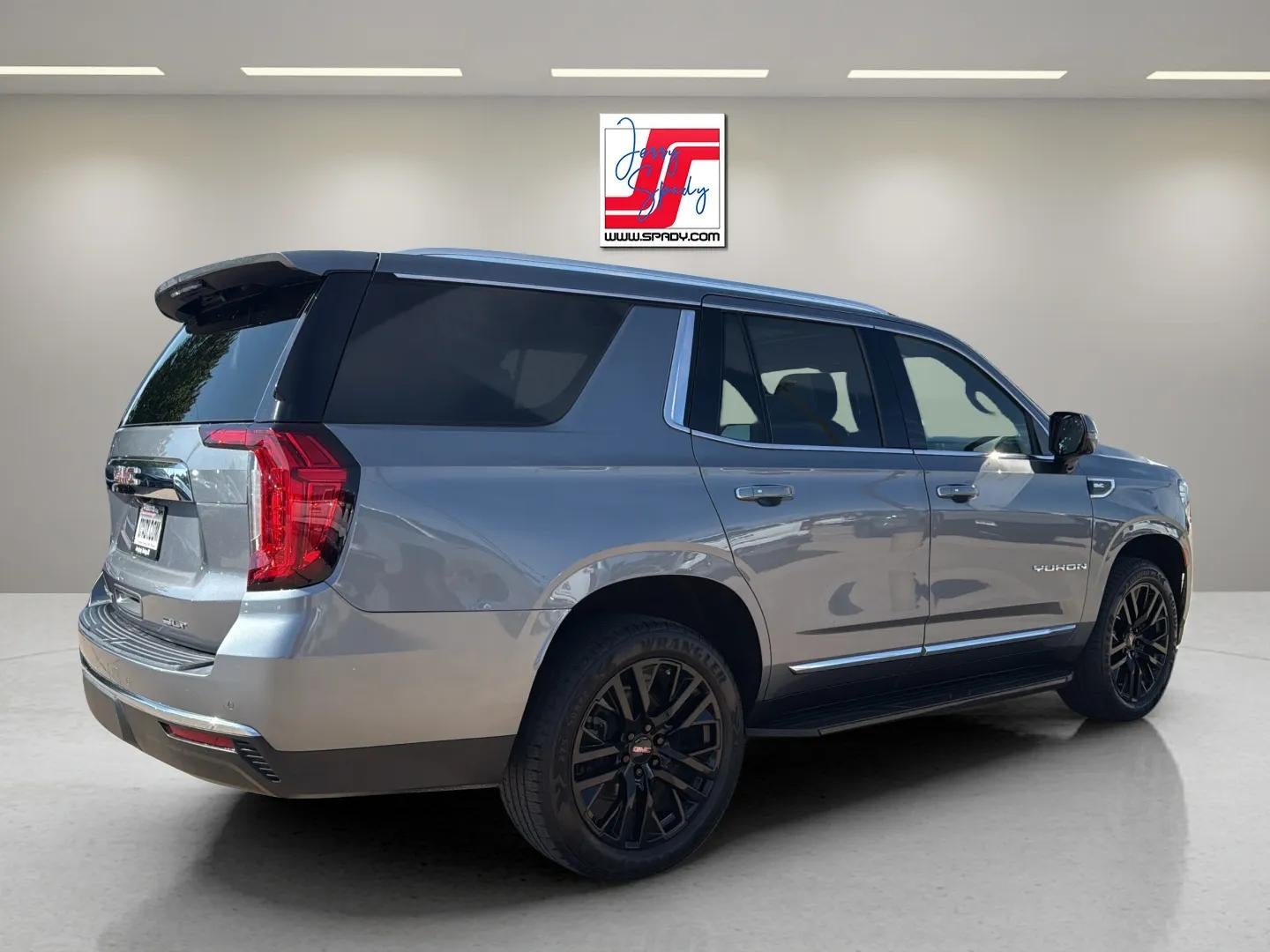 2022 GMC Yukon SLT