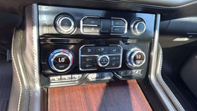 2024 GMC Yukon XL Denali Ultimate