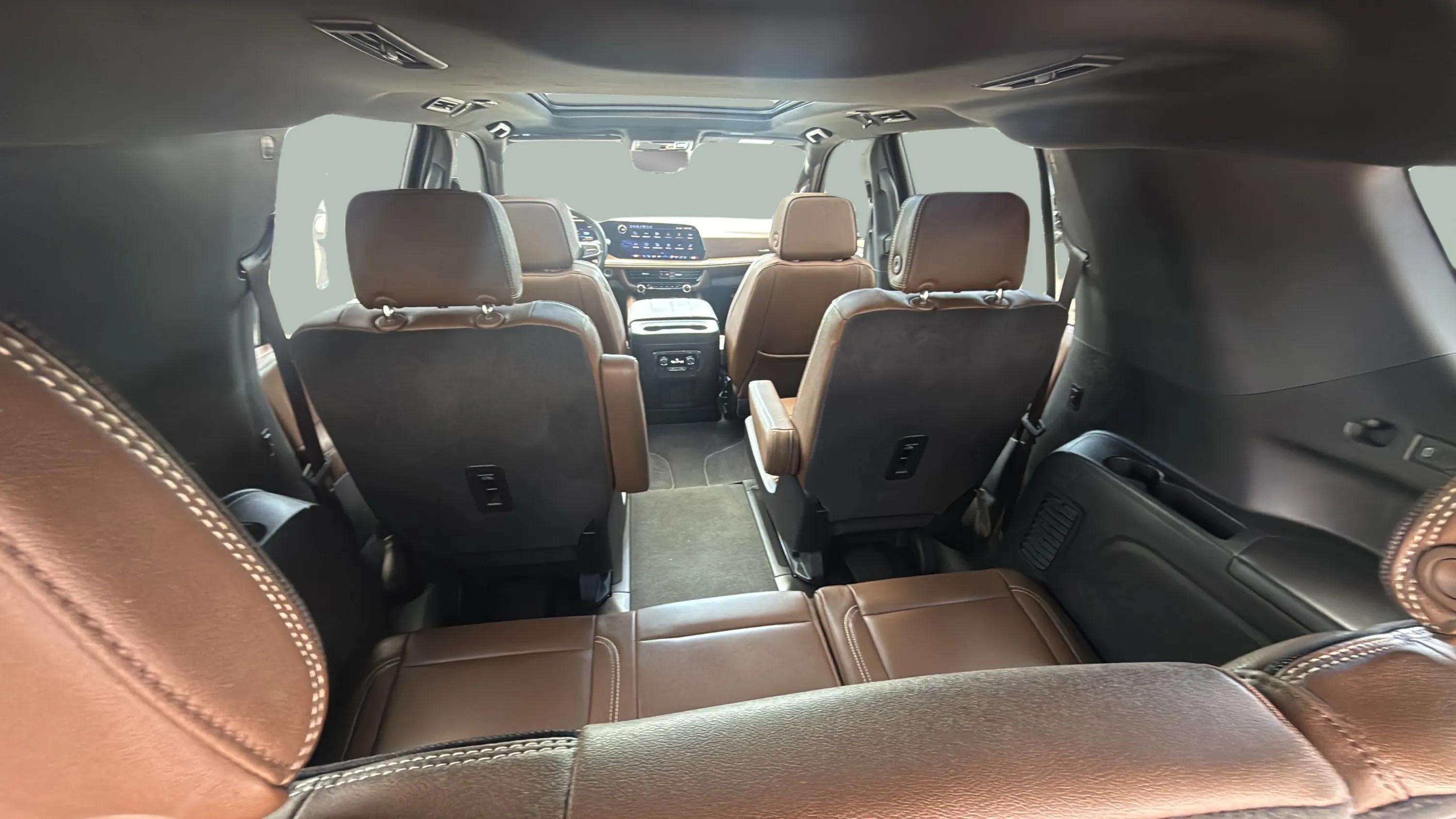 2025 Chevrolet Suburban High Country