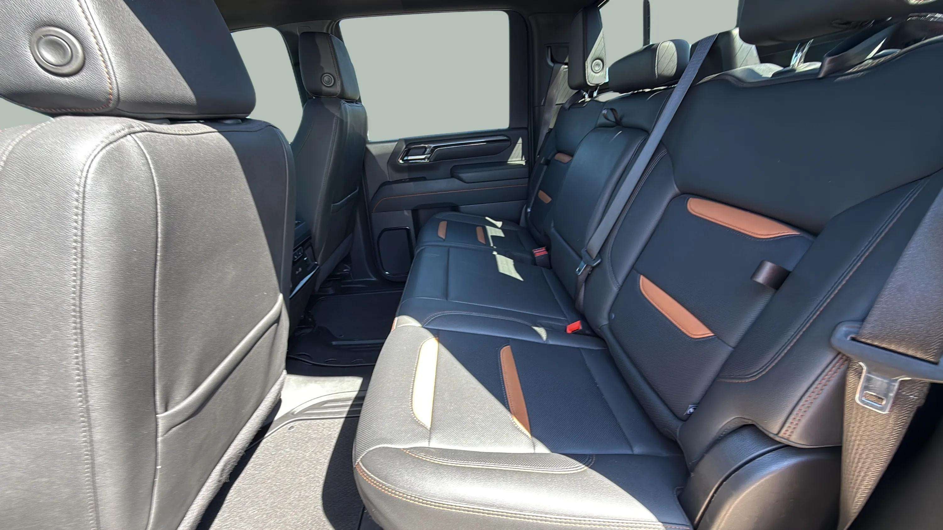2025 GMC Sierra 2500 HD AT4
