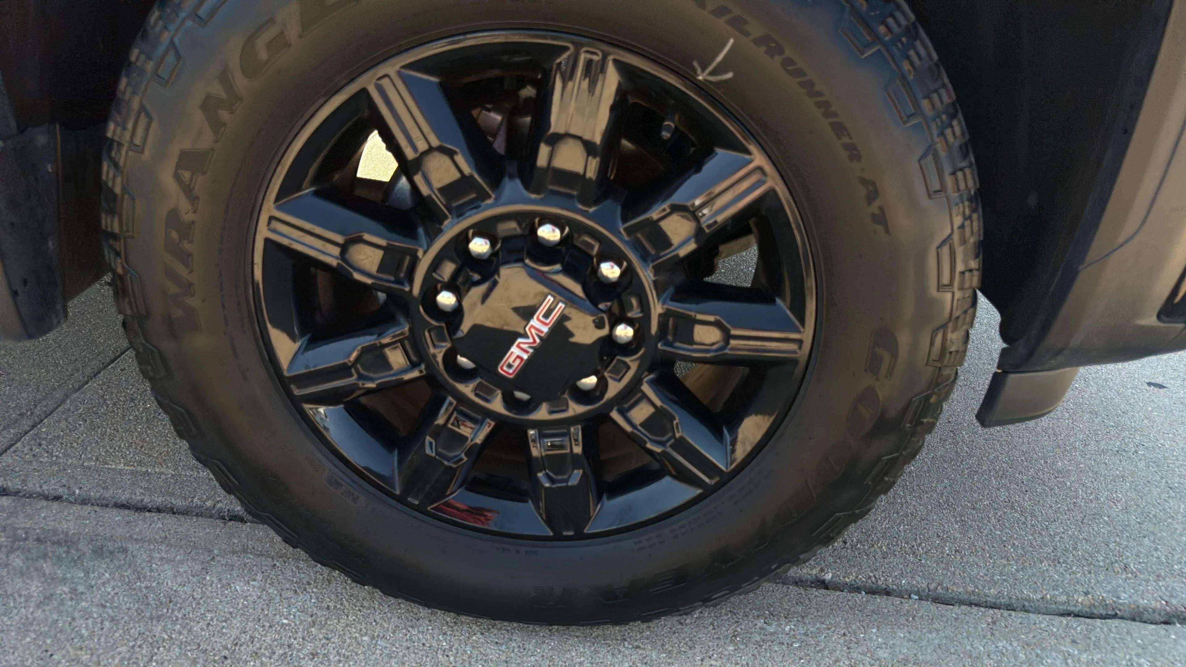 2025 GMC Sierra 2500 HD AT4