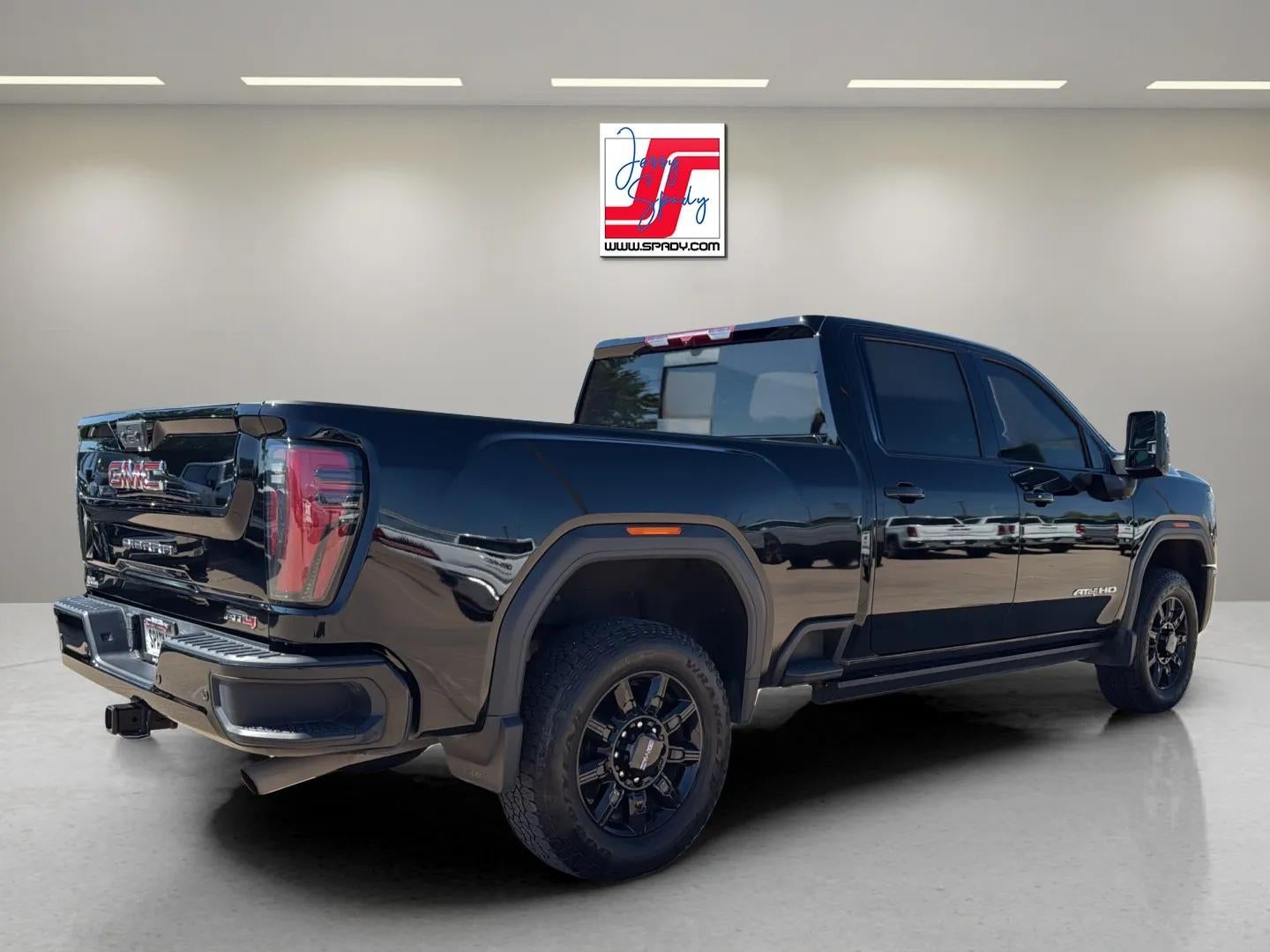 2025 GMC Sierra 2500 HD AT4