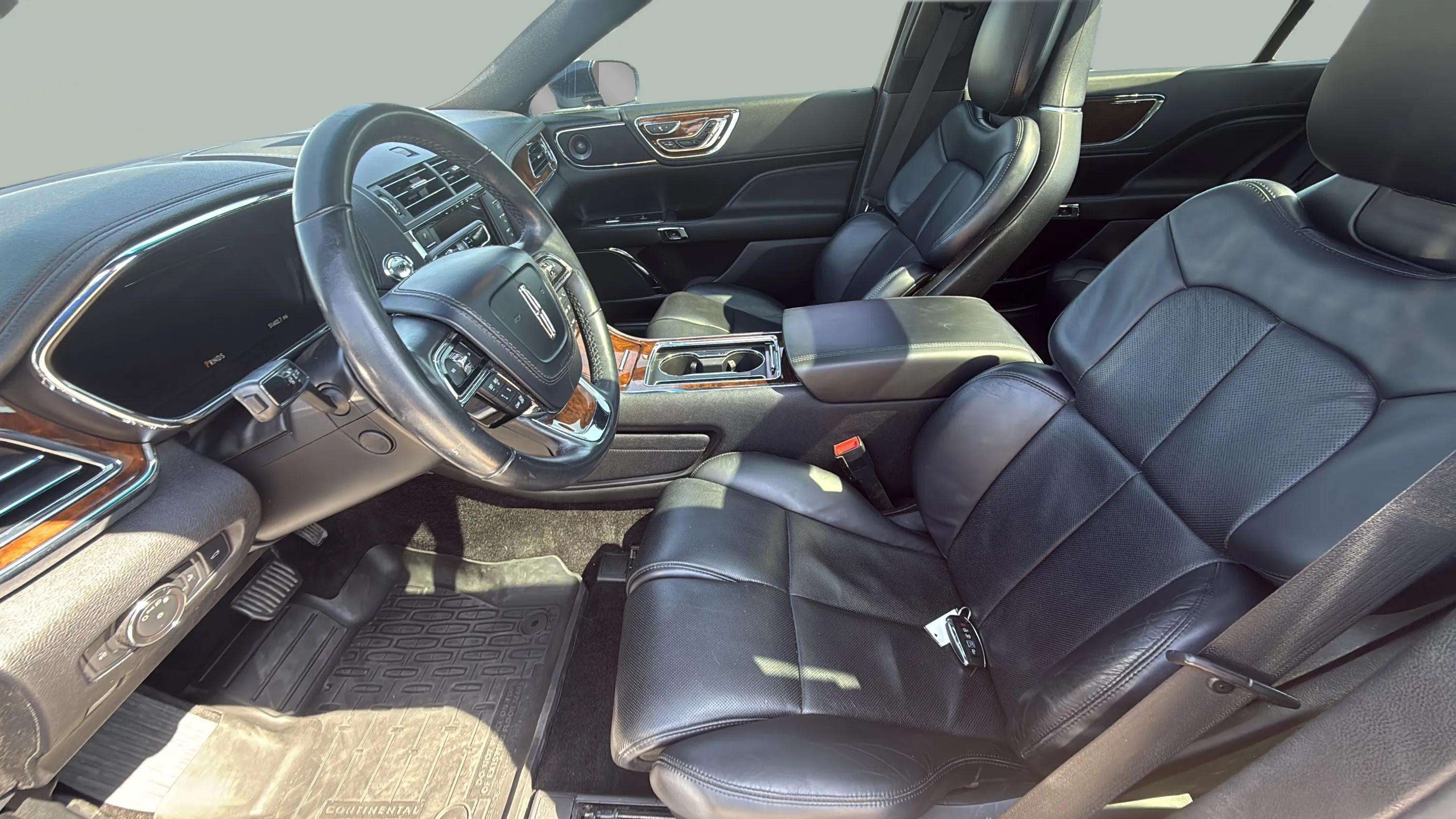 2017 Lincoln Continental Reserve