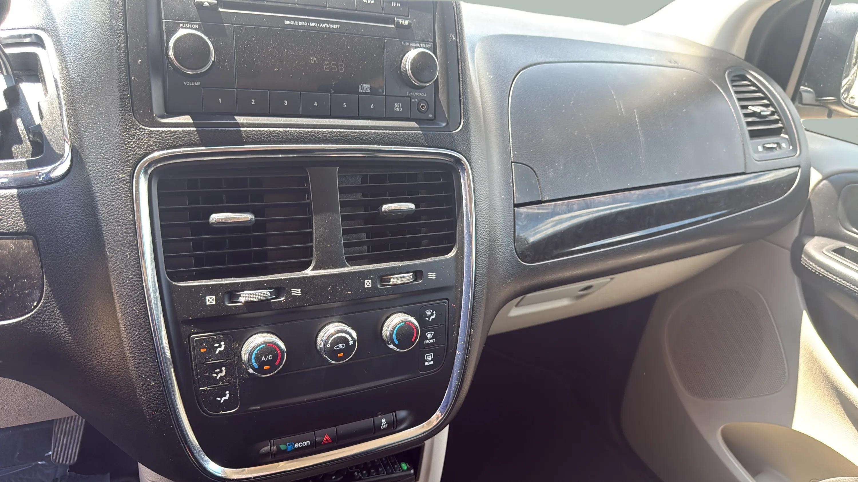 2016 Dodge Grand Caravan American Value Pkg