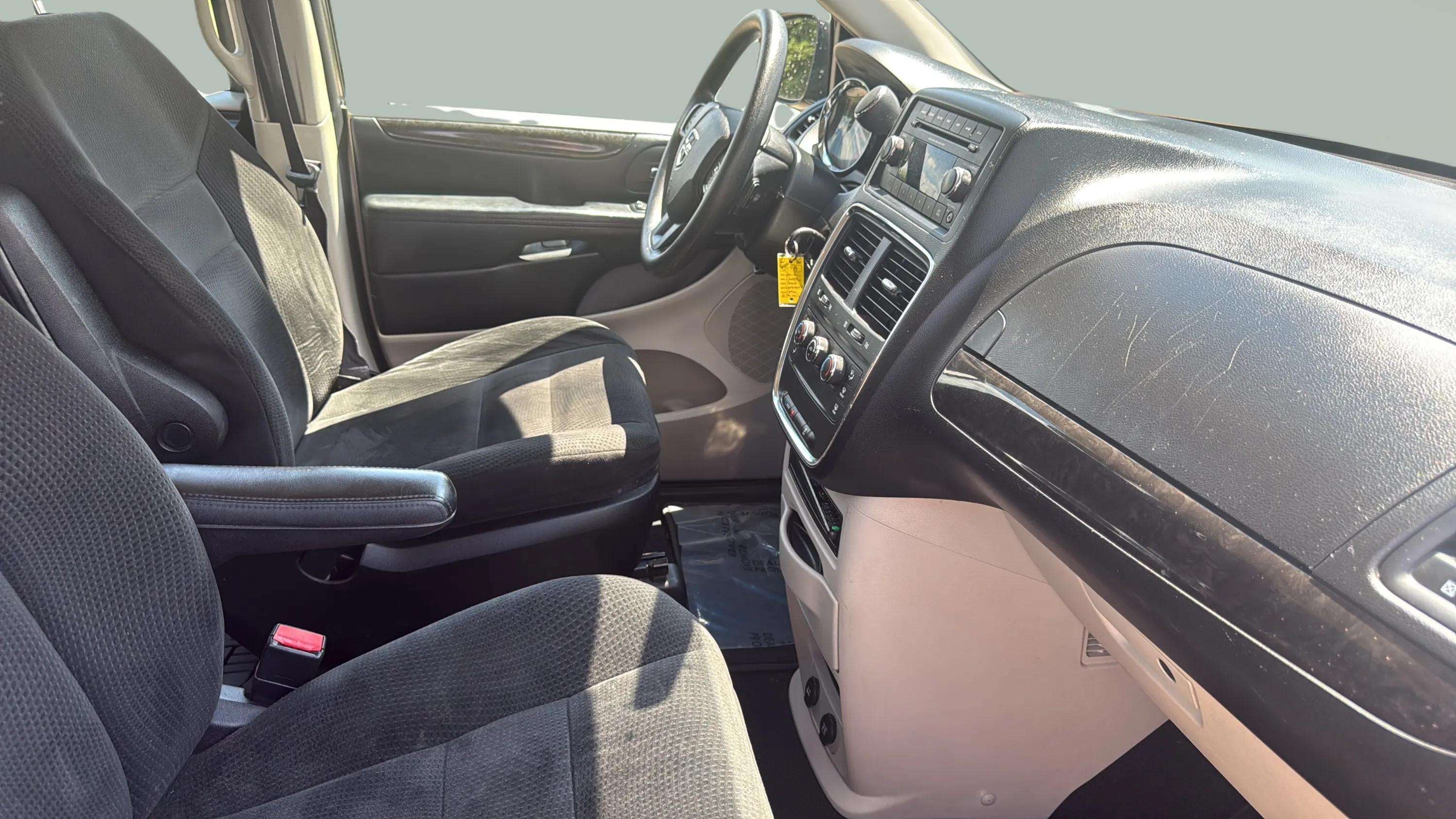 2016 Dodge Grand Caravan American Value Pkg