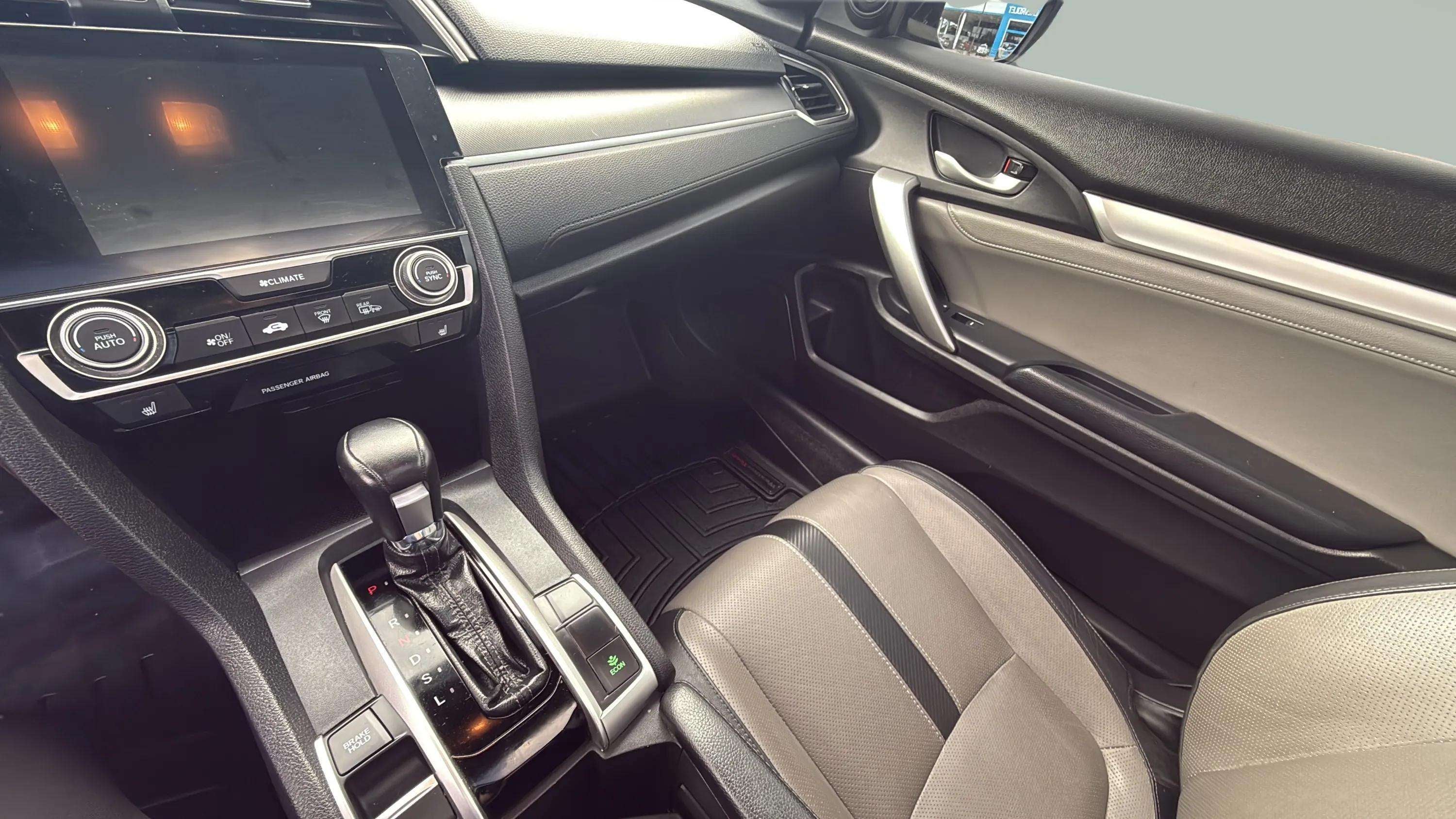 2017 Honda Civic Coupe EX-L