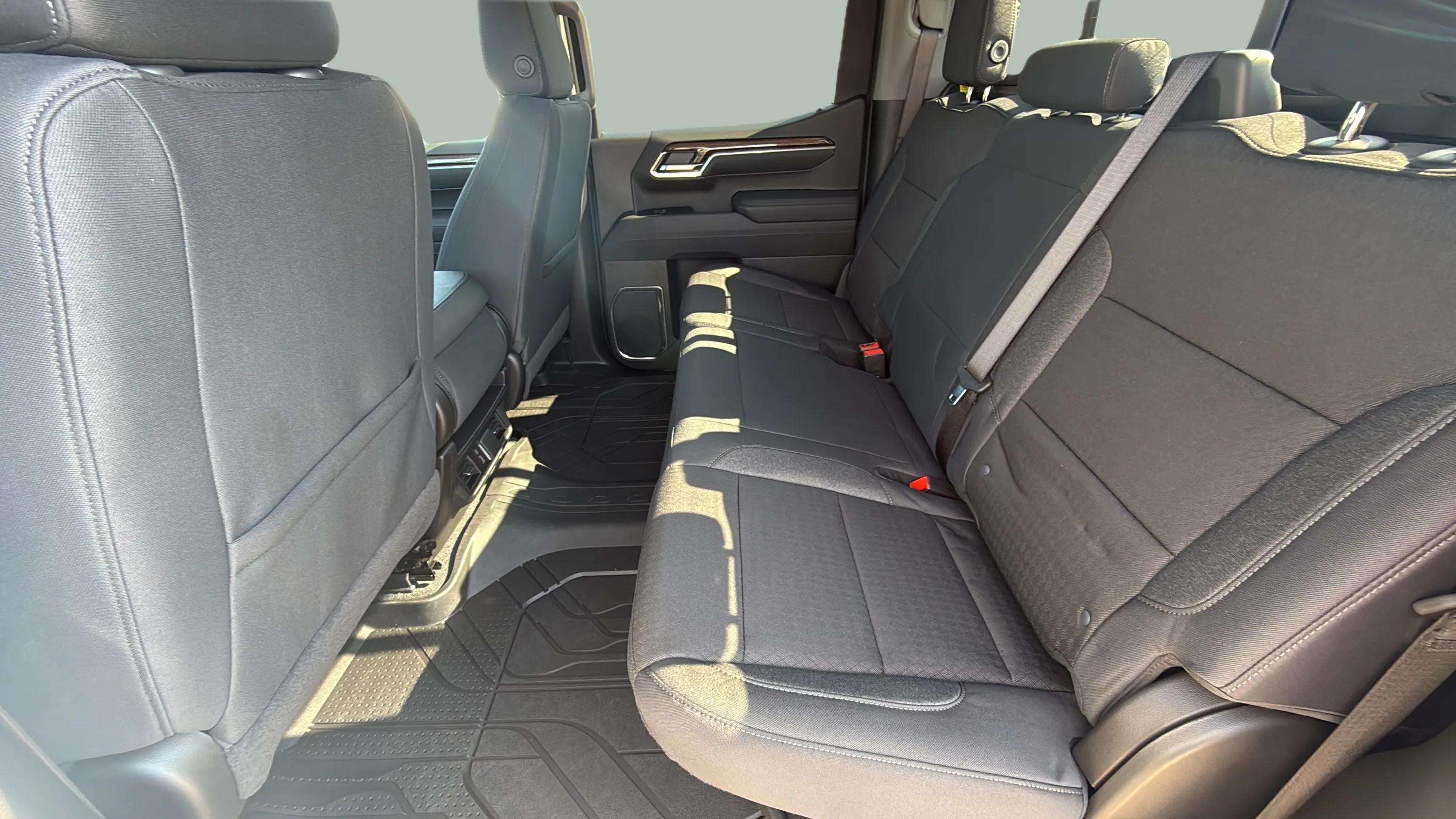 2026 Chevrolet Silverado 1500 LT - Photo 13