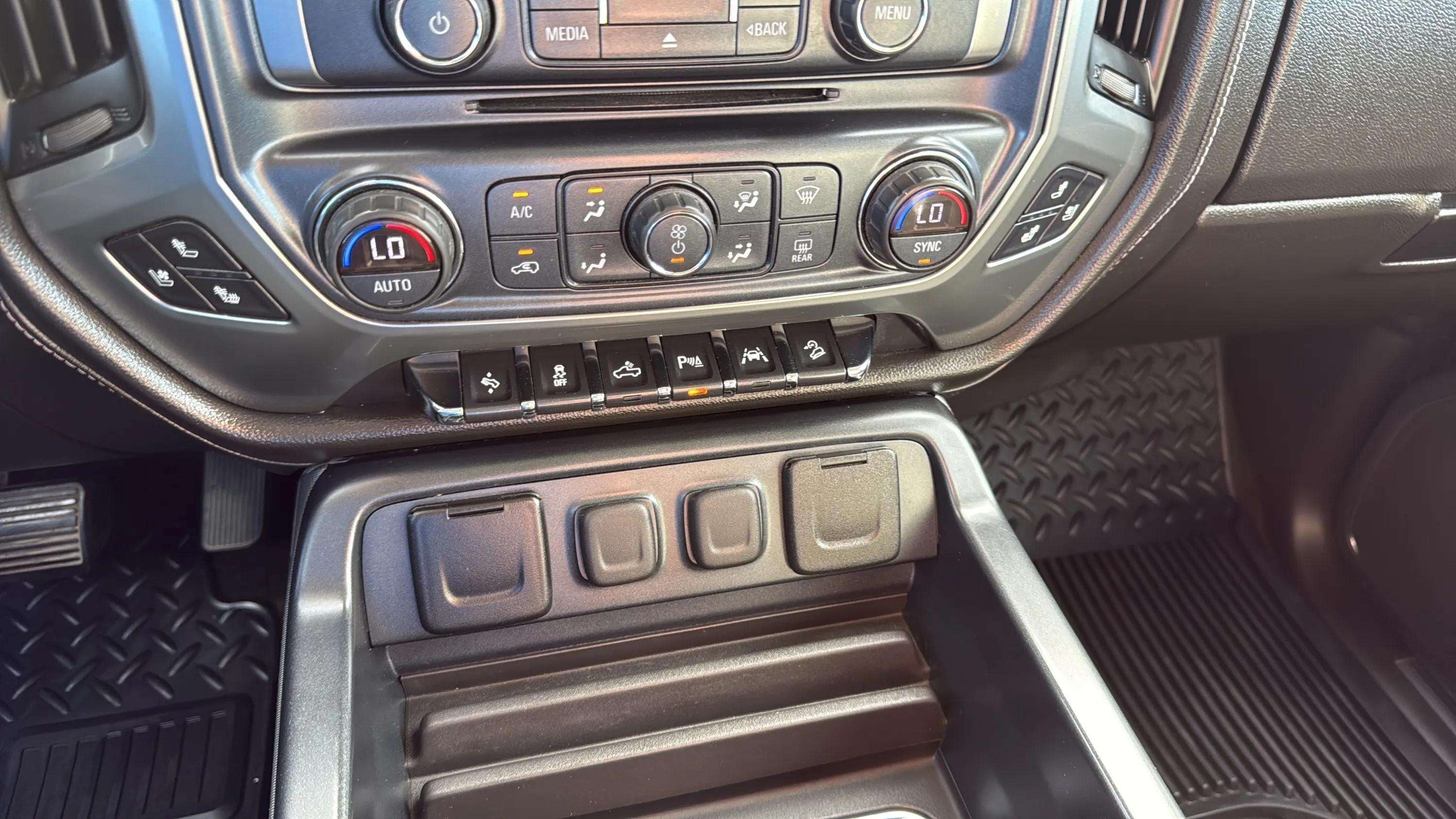 2018 Chevrolet Silverado 1500 LTZ