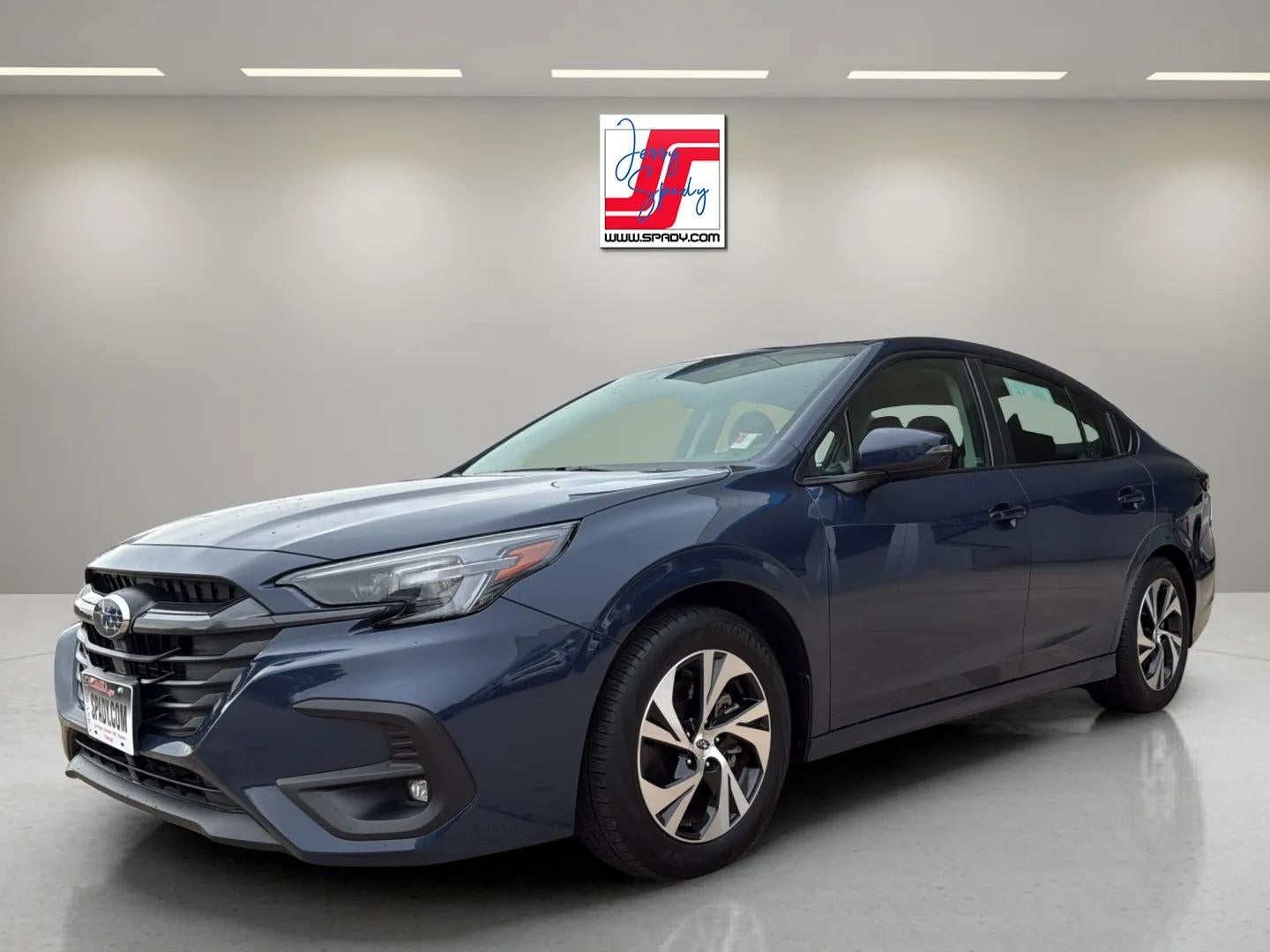 2025 Subaru Legacy Premium's photo