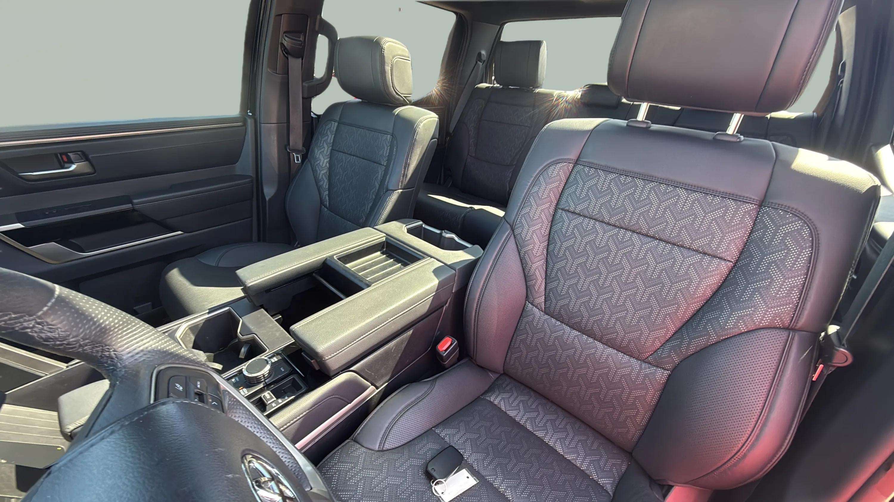 2025 Toyota Tundra 4WD SR5