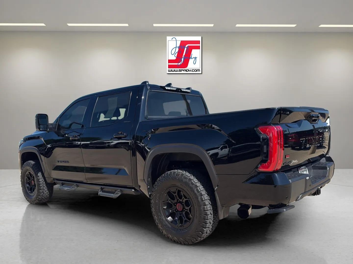 2025 Toyota Tundra 4WD SR5